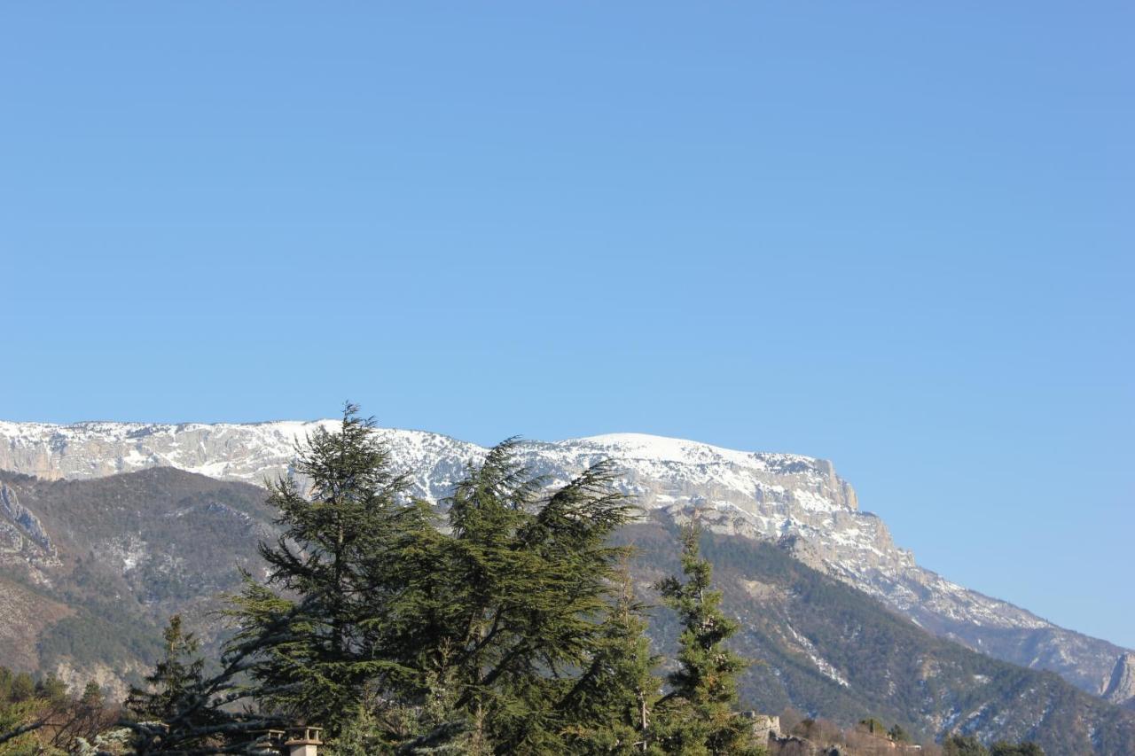 Logis Hotel & Restaurant Le Carnot Ди Номер фото